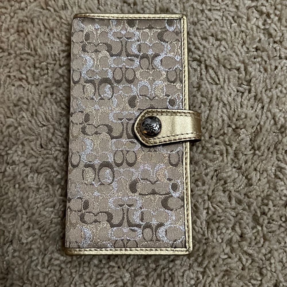 Coach wallet